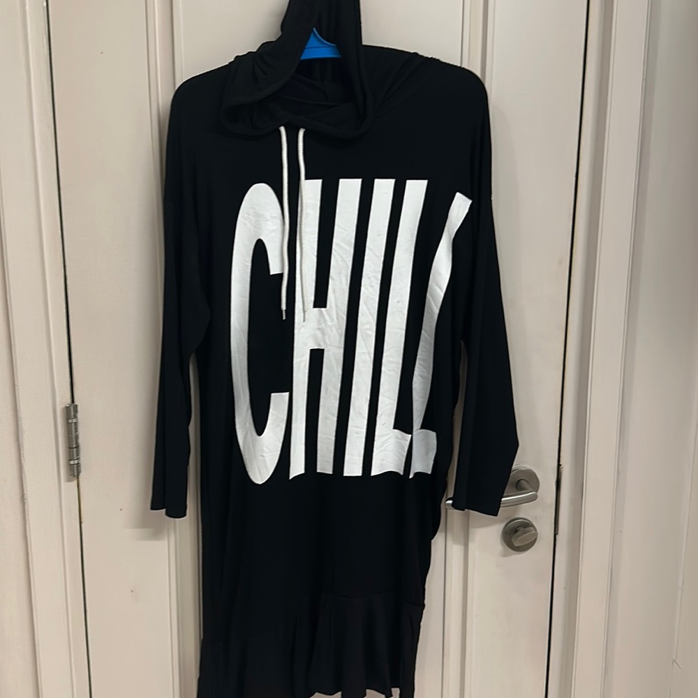 NWOT Hoodie ,long sleeved, asymmetrical dress, stretchy T-shirt dress! Size UK L - Picture 1 of 9